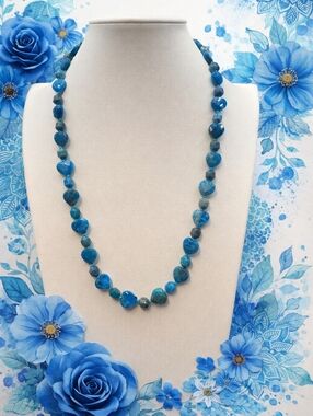 Apatite Natural Gemstone Faceted Heart Hand Knotted  22 Inch Set